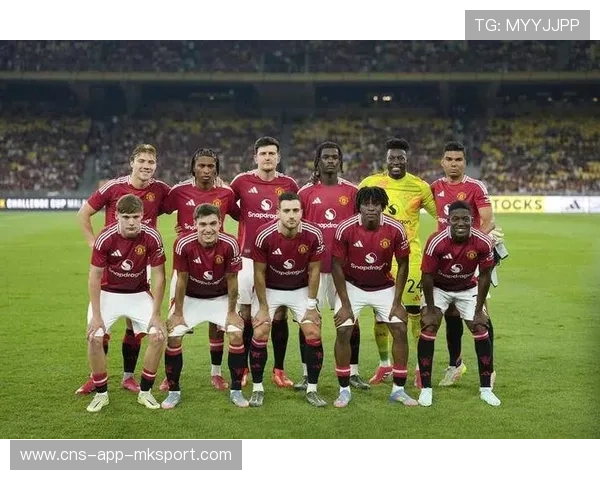 曼联对年轻球员的轮换策略引发讨论，曼联转入球员